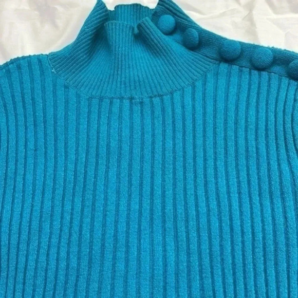 International concept ladies blouse  S​ - Picture 4 of 16